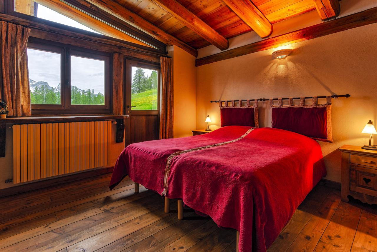 Agriturismo Il Fiocco Cesana Torinese Exterior photo